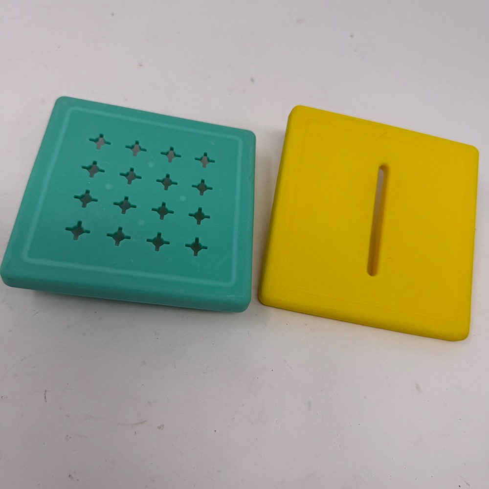 lovevery‎ Replacement Lids Teal Stencil Yellow Coin Slot 2pc Set